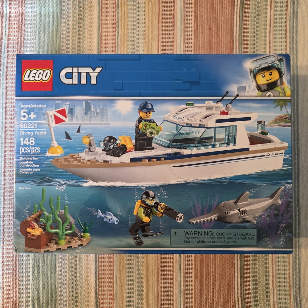 Lego City Diving Yacht Set 60221